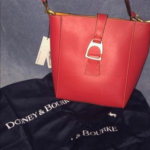 Dooney & Bourke